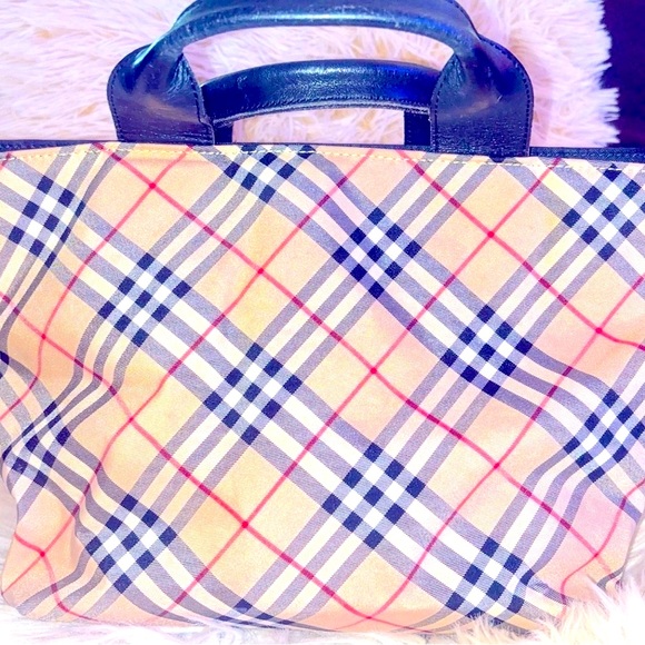 Authentic Burberry Canvas Bag - Picture 4 of 11